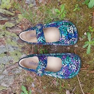 ALEGRIA BY PG LITE SHOES